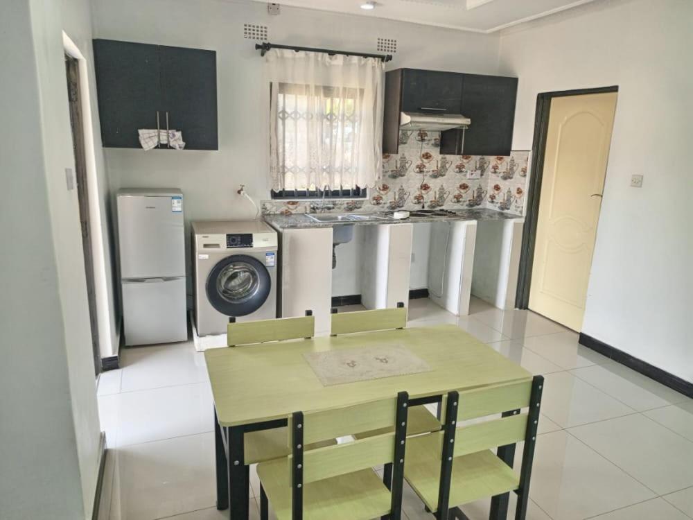 Matt Bed And Breakfast Lilongwe Exteriör bild